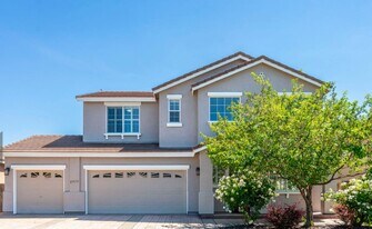 2575 Baton Dr in Reno, NV - Building Photo