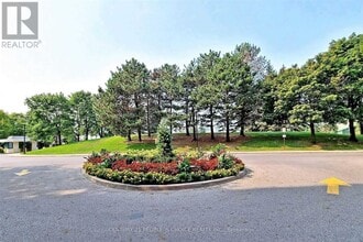 7601 Bathurst St in Vaughan, ON - Building Photo - Building Photo