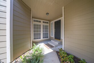 22 Scotch Pine Ct in Spring, TX - Foto de edificio - Building Photo