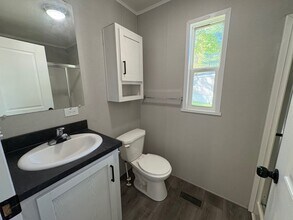2404 E Birch Dr in Kawkawlin, MI - Building Photo - Building Photo