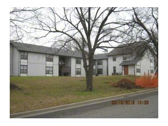 1501 S 6th St in Joplin, MO - Foto de edificio