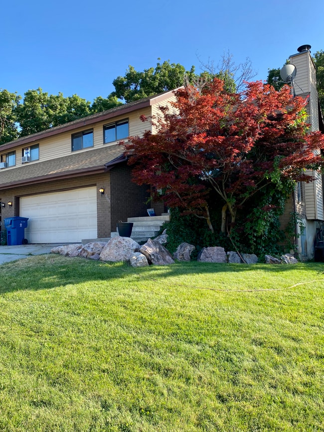 property at 4613 Porter Ave