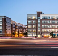 Contempo NOVA in Alexandria, VA - Foto de edificio - Building Photo