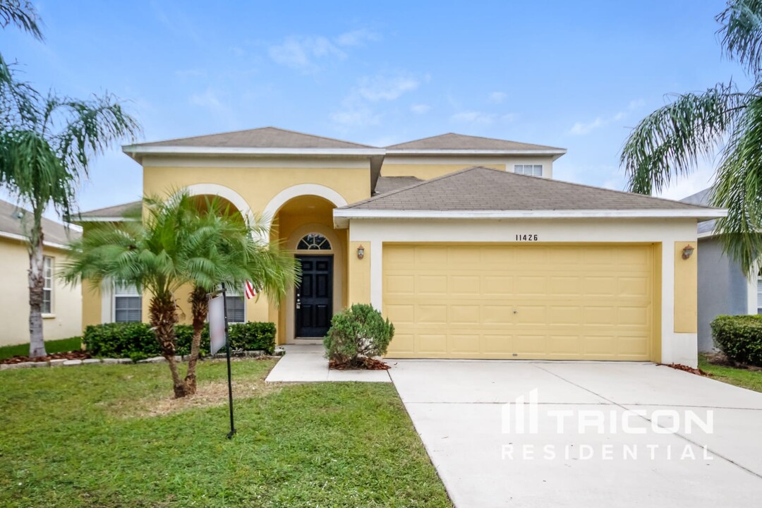 11426 Village Brook Dr in Riverview, FL - Building Photo