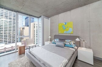 Linea Apartments in Chicago, IL - Building Photo - Interior Photo