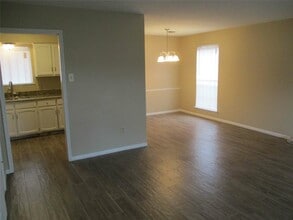 5506 Deep Forest Dr in Houston, TX - Building Photo - Building Photo