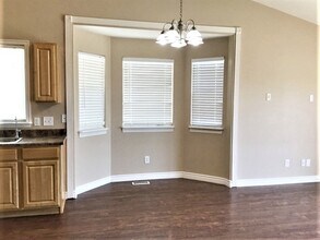 8553 6430 W in West Jordan, UT - Foto de edificio - Building Photo