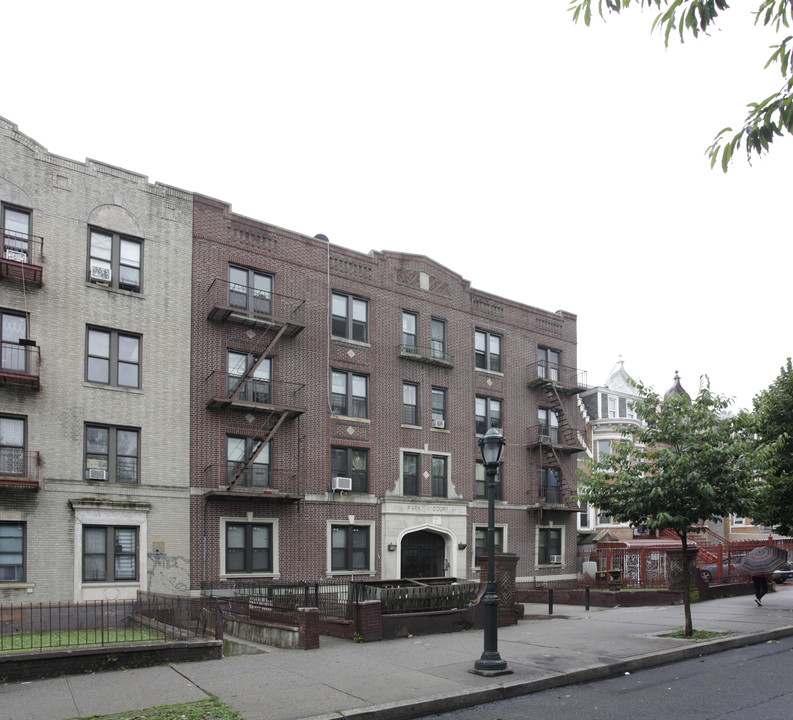 Park Court in Brooklyn, NY - Building Photo