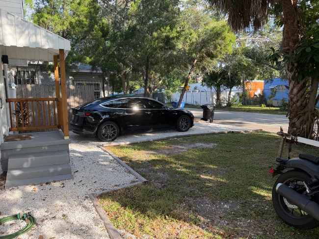 2043 16th Ave S in St. Petersburg, FL - Building Photo - Building Photo