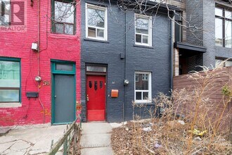 58 Manning Ave in Toronto, ON - Building Photo - Building Photo