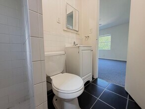 808 30th St, Unit 2 in West Palm Beach, FL - Foto de edificio - Building Photo