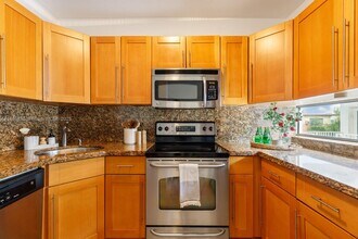 600 76th St in Miami Beach, FL - Building Photo - Building Photo