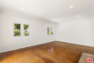 1122 S La Peer Dr in Los Angeles, CA - Building Photo - Building Photo