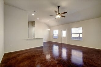 167 Joanne Lp in Buda, TX - Building Photo - Building Photo
