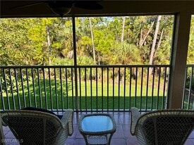 913 Carrick Bend Cir in Naples, FL - Building Photo