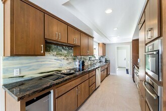 3810 W Hemlock St in Oxnard, CA - Building Photo - Building Photo