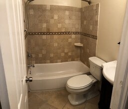 6644 Hillandale Rd in Bethesda, MD - Building Photo - Building Photo