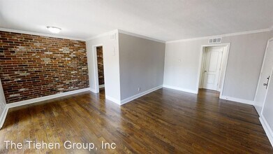 Plaza 44 in Kansas City, MO - Building Photo - Building Photo