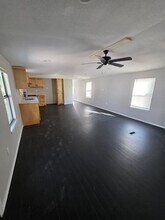 310 Paddock St in Willis, TX - Building Photo - Building Photo