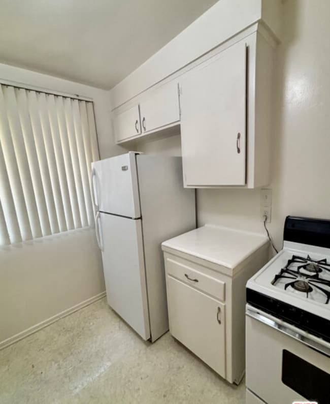 918 S Bedford St in Los Angeles, CA - Building Photo - Building Photo