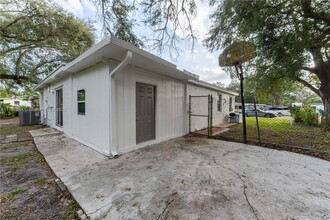 109 Edmund Rd in West Park, FL - Building Photo - Building Photo