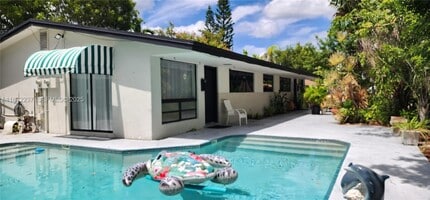 1940 NE 31st Ct in Lighthouse Point, FL - Building Photo - Building Photo