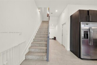 4441 NW 9th St. in Plantation, FL - Building Photo - Building Photo