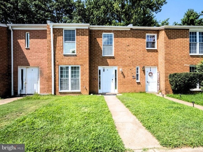 10 Oak Dr