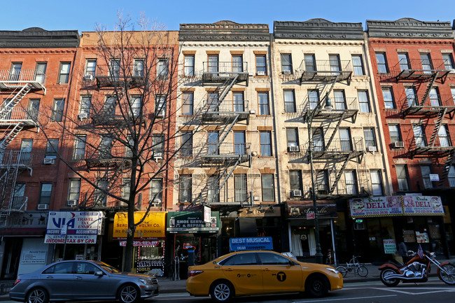 949 Columbus Ave in New York, NY - Foto de edificio - Building Photo