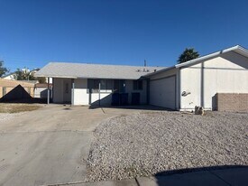 4312 Skywalker Ave in Las Vegas, NV - Building Photo