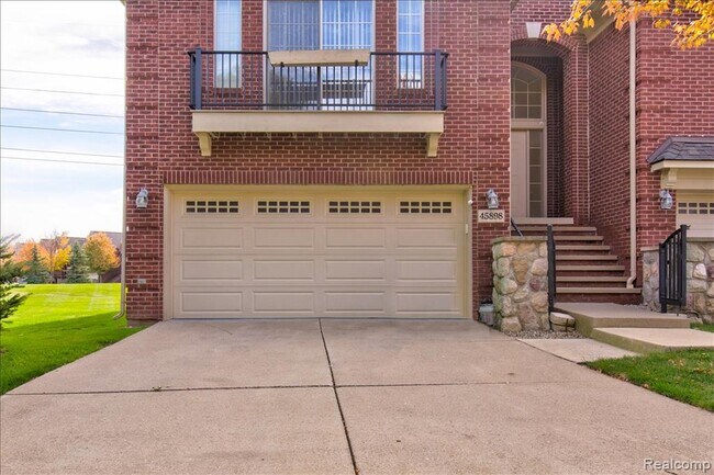 45898 Grant Ct in Macomb, MI - Building Photo - Building Photo