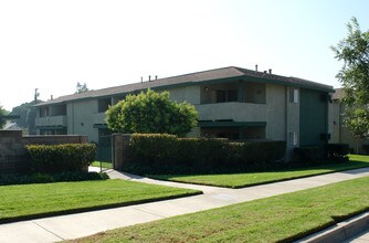 Ninth Street Terrace in Upland, CA - Foto de edificio - Building Photo