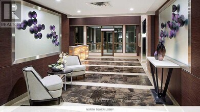 310-310 Tweedsmuir Ave in Toronto, ON - Building Photo - Building Photo