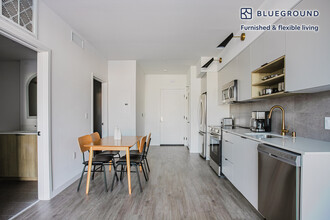 11600 Santa Monica Blvd, Unit FL2-ID1201 in Los Angeles, CA - Foto de edificio - Building Photo