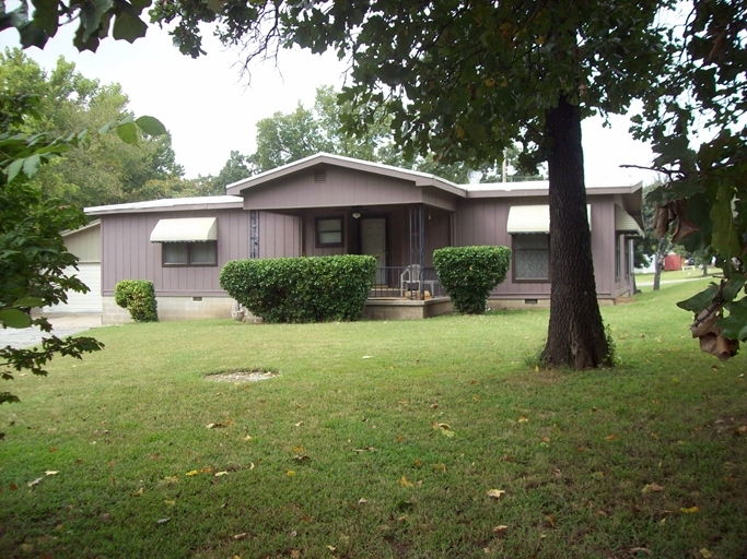 TRAILS END MOBILE HOME PARK in Catoosa, OK - Building Photo