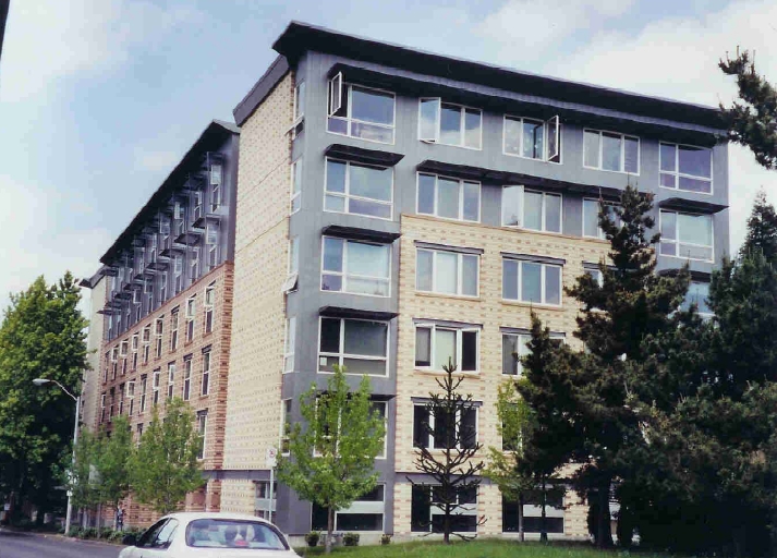 Stephen Epler Hall in Portland, OR - Foto de edificio