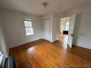 22 Donahue Pl in Torrington, CT - Building Photo - Building Photo