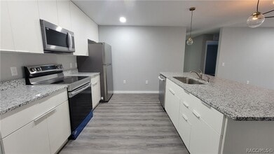 788 W Glenhaven Dr in Citrus Springs, FL - Foto de edificio - Building Photo