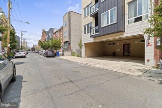 1205 Mt Vernon St in Philadelphia, PA - Building Photo - Building Photo