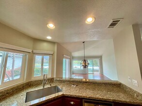 16 Pantano in Rancho Santa Margarita, CA - Building Photo - Building Photo