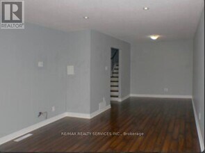 48 Kincaid Ct in Brampton, ON - Building Photo - Building Photo