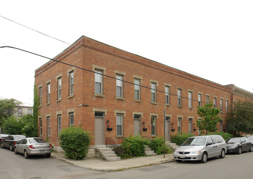 664-674 Kerr St in Columbus, OH - Building Photo