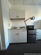 854 Beacon St, Unit 4 in Boston, MA - Foto de edificio - Building Photo