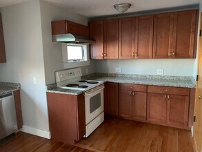 35 Joseph St in Medford, MA - Building Photo - Building Photo