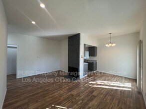 11905 Avon Way in Los Angeles, CA - Building Photo - Building Photo