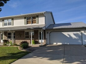 3109 Manitowoc Rd in Bellevue, WI - Building Photo