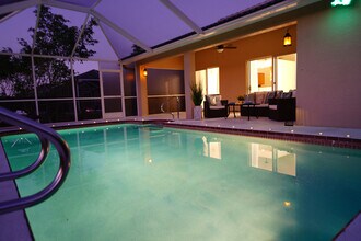 828 Belville Blvd in Naples, FL - Building Photo - Building Photo
