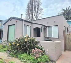 2161 N Valley St in Berkeley, CA - Building Photo