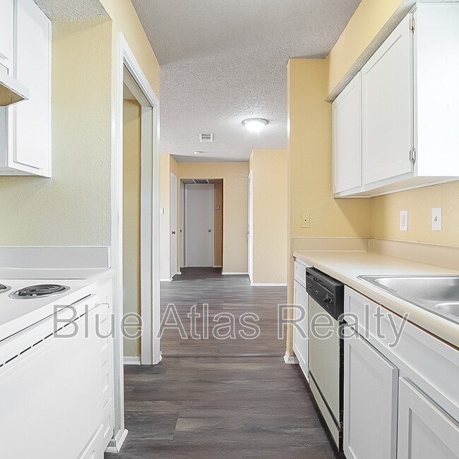 8030 Cambridge Cir in White Settlement, TX - Building Photo - Building Photo