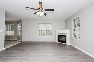 801 Winsap Dr in Stockbridge, GA - Foto de edificio - Building Photo